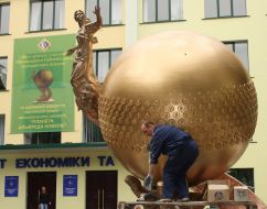 ”Alfred Nobel’s planet” monument