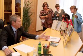 Leonid Chernovetsky shows the cabinet