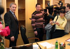 Leonid Chernovetsky shows the cabinet