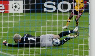 Soccer. FC ”Dinamo” (Kiev) vs. FC ”Arsenal” (London)