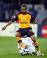 Andrey Nesmachny and Theo Walcott