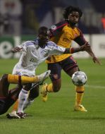 Ismael Bangoura and Alex Song