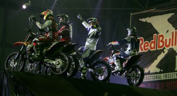 Freestyle motocross championship participants