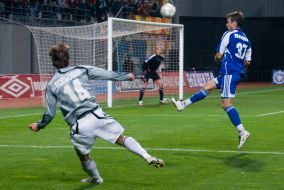 Голевой момент возле ворот ФК ”Ильчевец” (Мариуполь)