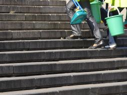 The habitants of city clean up the Potyomkin`s stairs