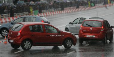 Testimonial presentation of ”ING Renault roadshow”