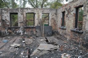 Сгоревший дом Ирины Чмыхало