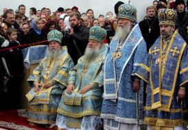 Священнослужителі під час божественної літургії