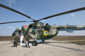 Военнослужащие врачи