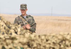 Военнослужащий