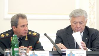 Yuriy Yekhanurov and Sergey Kirichenko