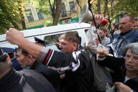 Участники митинга в Симферополе