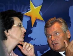 Aleksander Kwasniewski and Nino Burdzhanadze