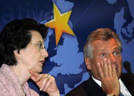 Aleksander Kwasniewski and Nino Burdzhanadze