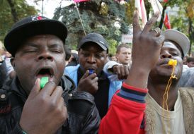 Участники марша ”Украина без расизма”