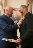 Виктор Черномырдин и Петр Толочк