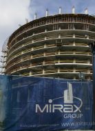 Недостроенное здание многофункционального комплекса Mirax Plaza