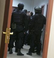 Сотрудники СБУ в здании Апелляционного административного суда Киева