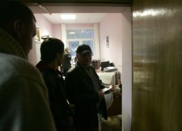 Сотрудники СБУ в здании Апелляционного административного суда Киева