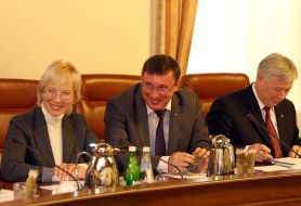 Yuriy Lutsenko, Yuriy Yekhanurov and Lyudmila Denisova