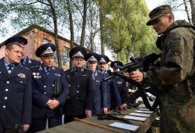 Demonstration of shooting-iron