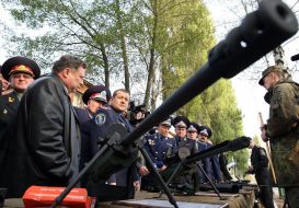 Demonstration of shooting-iron