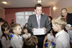 Yuriy Pavlenko and children