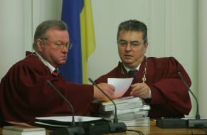 Nikolay Pinchuk and Aleksandr Volkov