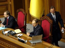 Nikolay Tomenko, Aleksandr Lavrinovach and Arseniy Yasenyuk