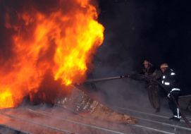 Пожар на фабрике в Харькове