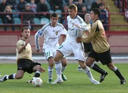 Ahmed Yanuzi and Vasiliy Sachko