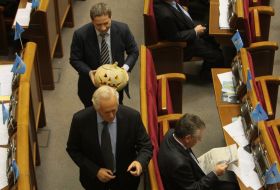 Ukrainian Parliament prepares to Halloween