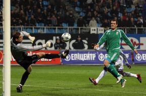 Vsevolod Romanenko, Ismael Bangoura and Ivan Miloshevich