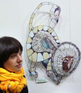 Exhibition of volume glass painting ”A carnival in town of lions”