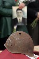 Останки погибших советских солдат