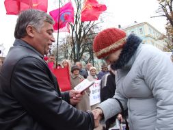 Handing of parties cards by KPU