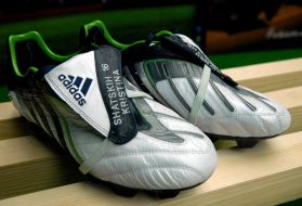 Football boots of Maksim Shatskikh