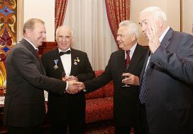 Vitaliy Masol and  Leonid Kuchma