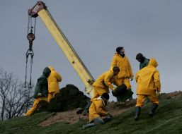Building of the Memorial sign ”Candle of memory”