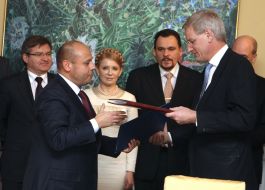 Yuriy Prodan, Carl Bildt, Grigory Nemyrya and Yulia Timoshenko