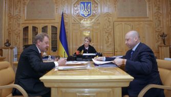 Oleg Dubina, Yuliya Timoshenko and Aleksandr Turchinov