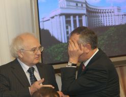 Viktor Pinzenik and Ivan Vakarchuk