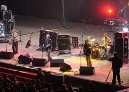 Российская рок-группа ”Чайф”