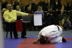 The participant of tournament got a trauma