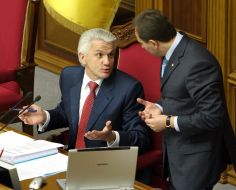 Vladimir Litvin and Nikolay Tomenko