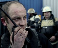 Ministry measures emergency worker talks on a radio transmitter portable