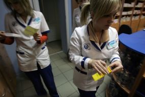 Продавщицы в аптеке