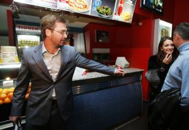 Aleksandr Ponomarev and spouse Viktoriya