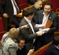 Yuriy Stets, Vladimir Aryev and Yekaterina Lukyanova