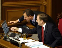 Nikolay Tomenko and Aleksandr Lavrinovich